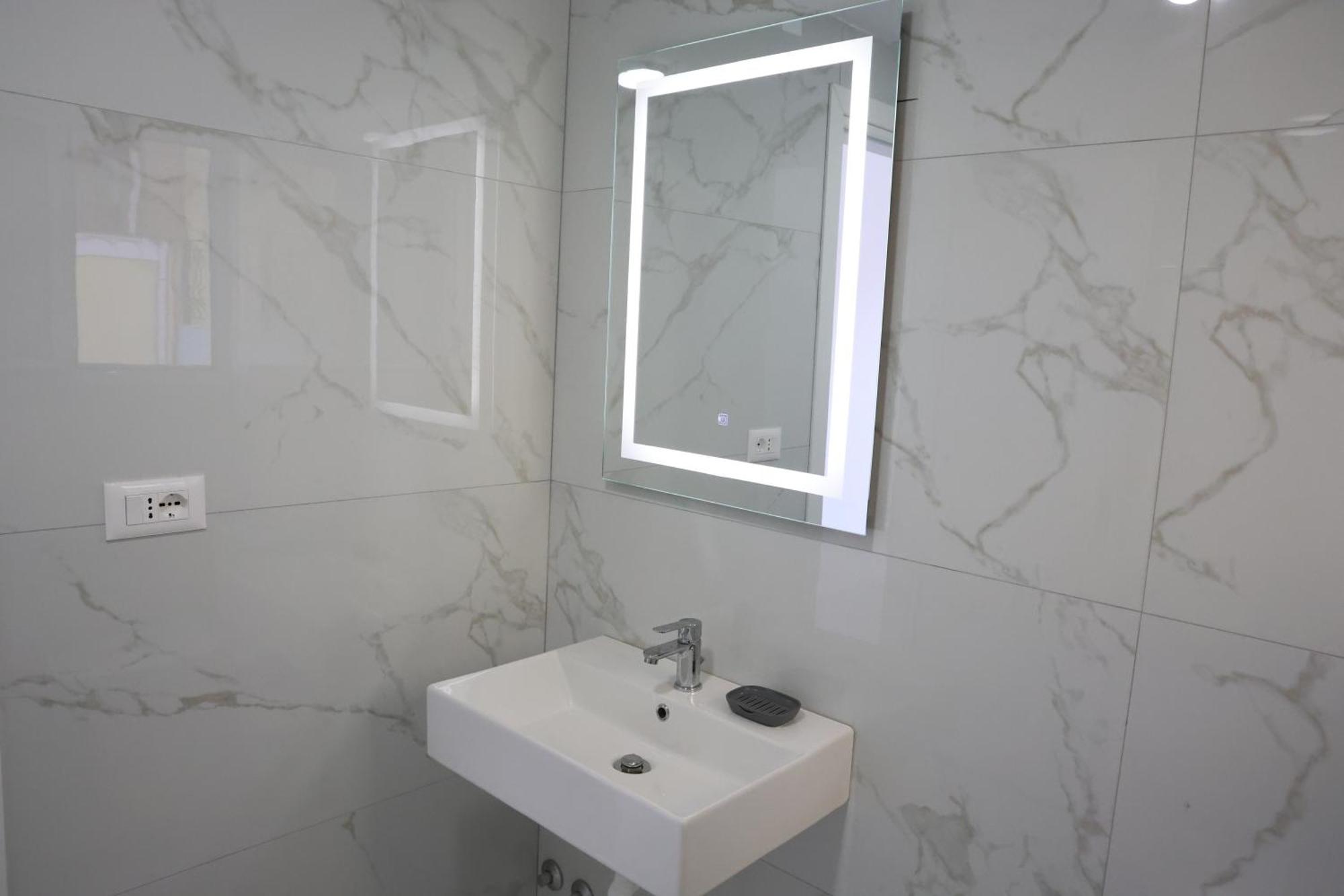 Ida Apartments Sarande Bagian luar foto