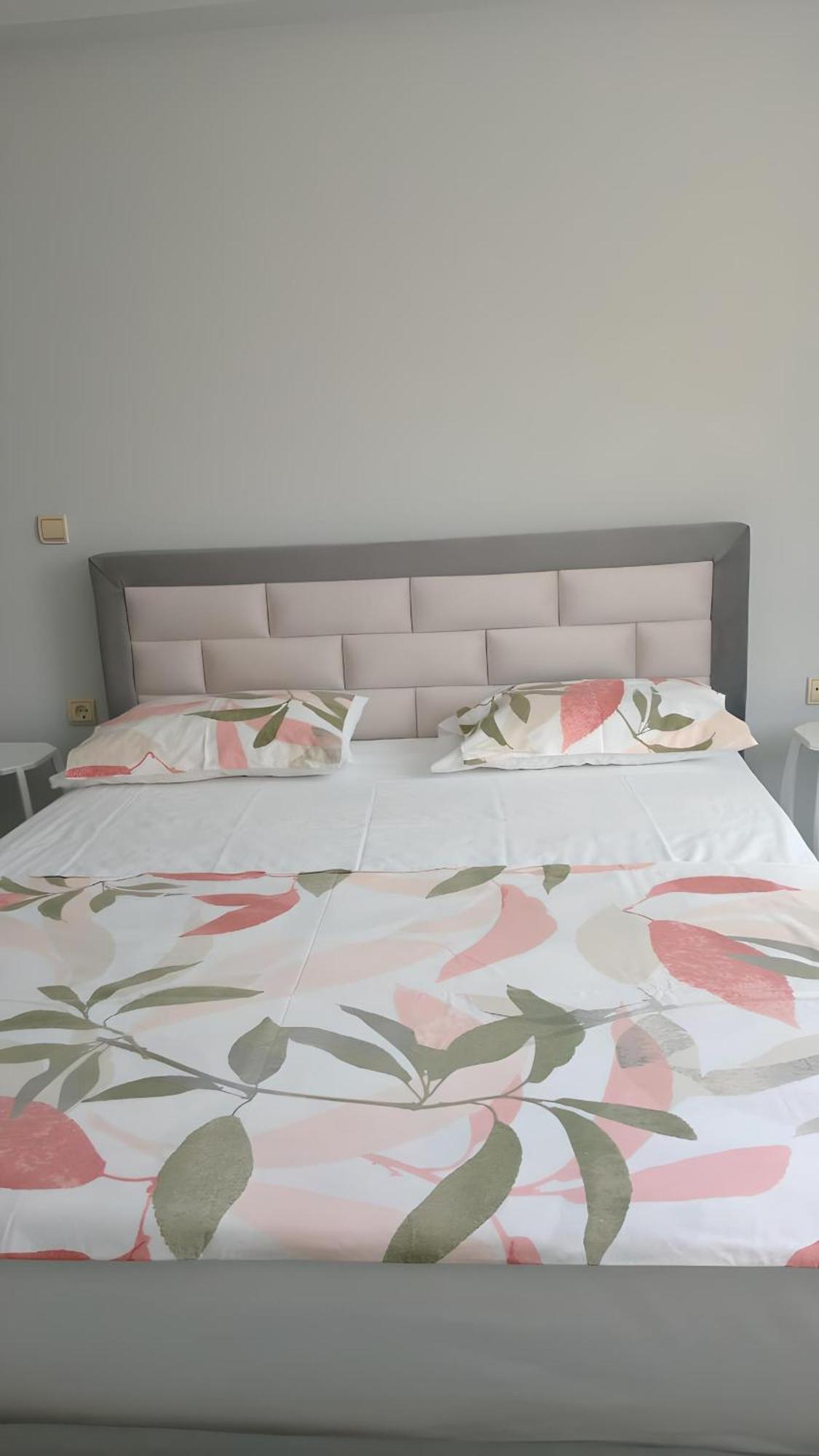 Ida Apartments Sarande Bagian luar foto